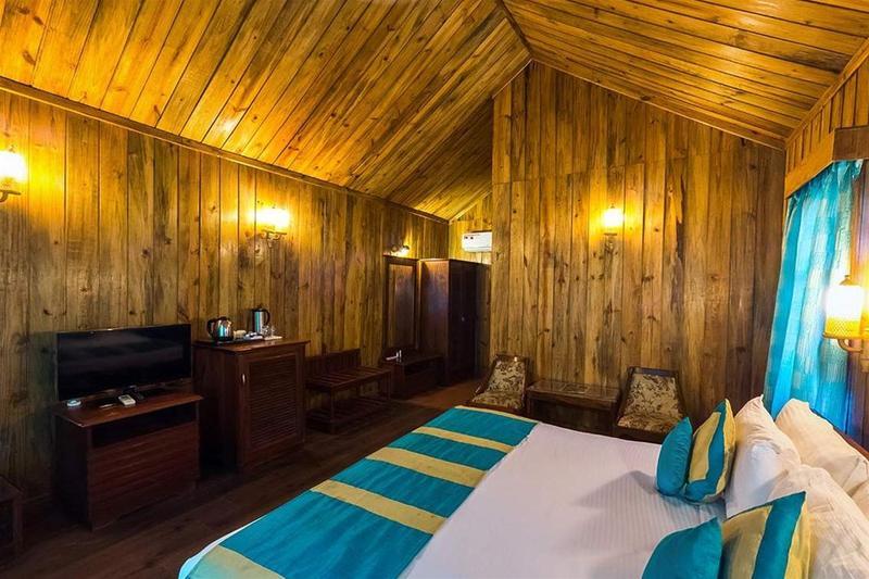 Symphony Palms Beach Resort And Spa Govind Nagar Exterior foto
