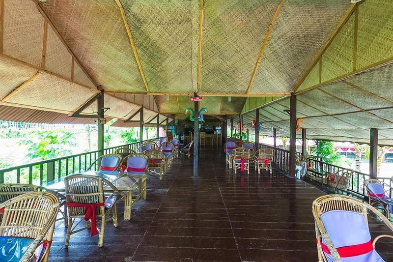 Symphony Palms Beach Resort And Spa Govind Nagar Exterior foto